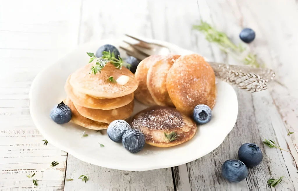 silver dollar pancakes , bite-sized pancakes , mini pancake recipes